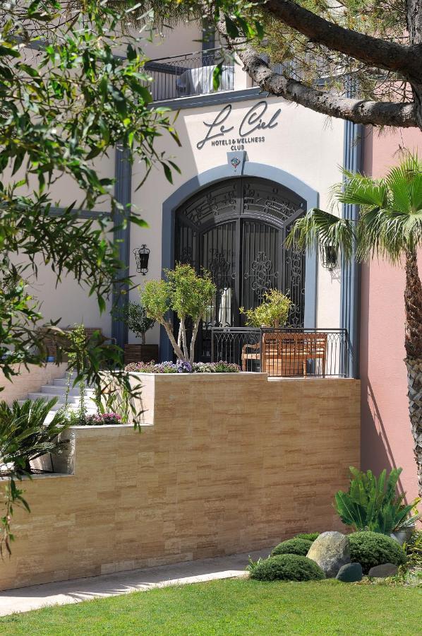 Le Ciel Hotels & Wellness Club Çeşme Exterior foto